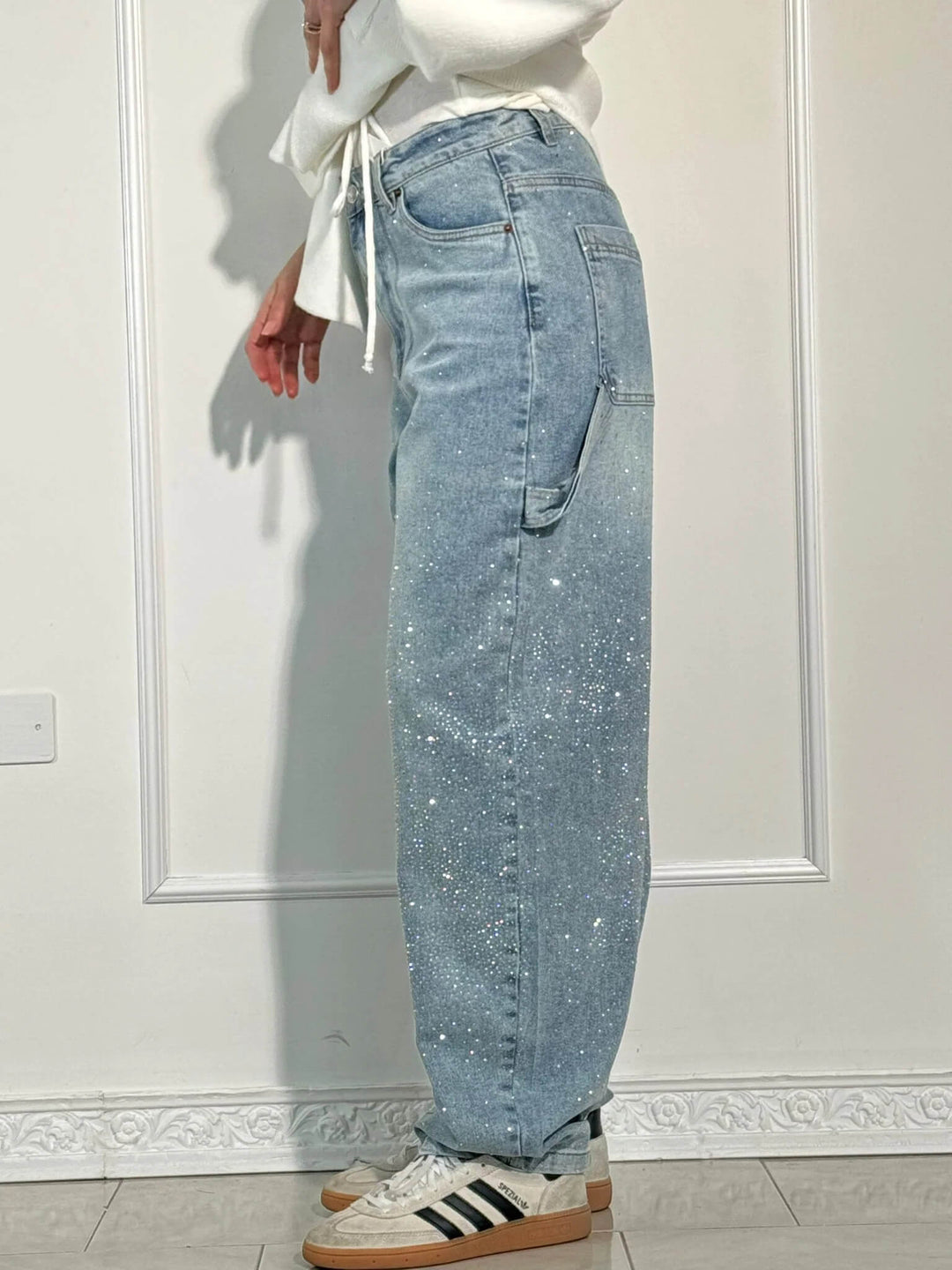 Mila™ - Hose mit hohem Bund, weitem Bein und geknöpften Taschen