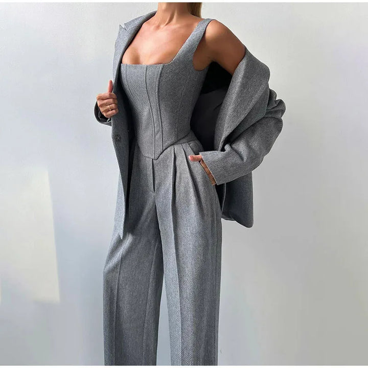 Adele™ | 3-teiliges Set (Korsett, Blazer und Hose)