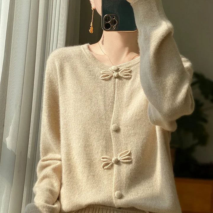 Leonie - Strickjacke mit Knoten