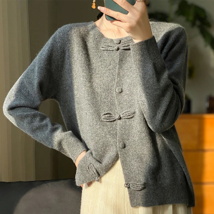 Leonie - Strickjacke mit Knoten