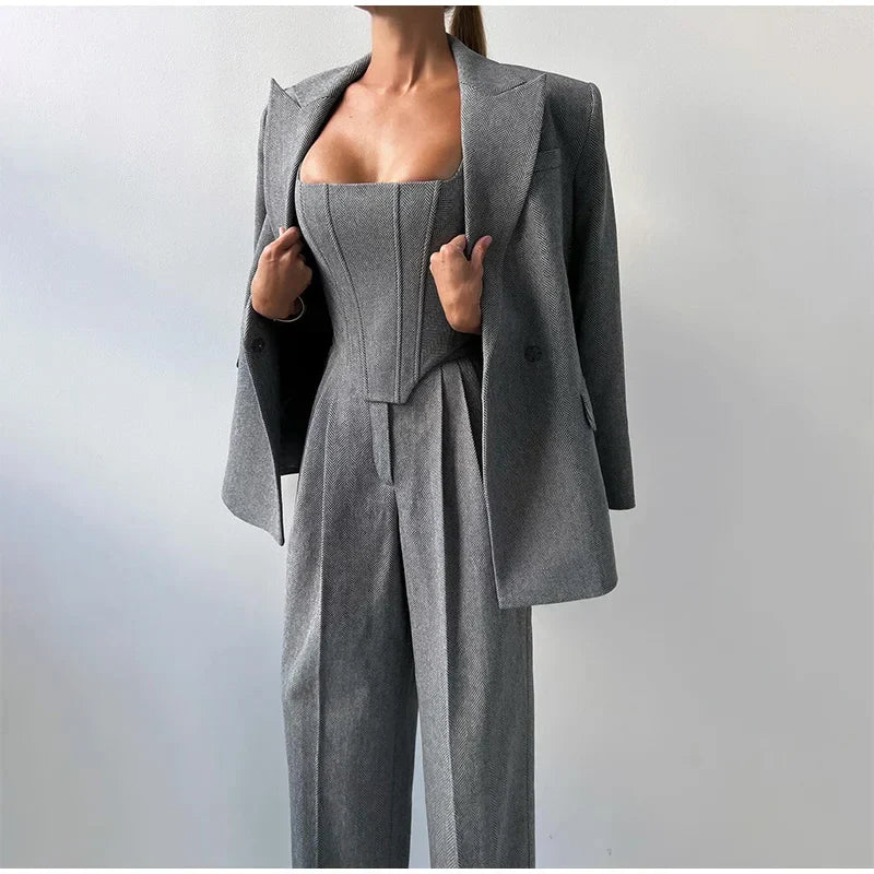 Adele™ | 3-teiliges Set (Korsett, Blazer und Hose)