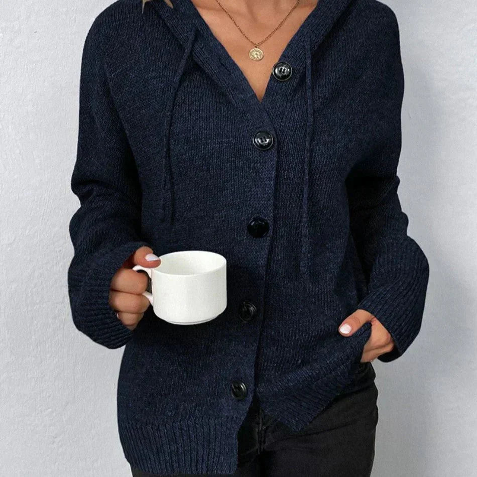Liselotte - Strickjacke mit Kordelzug und Knöpfen