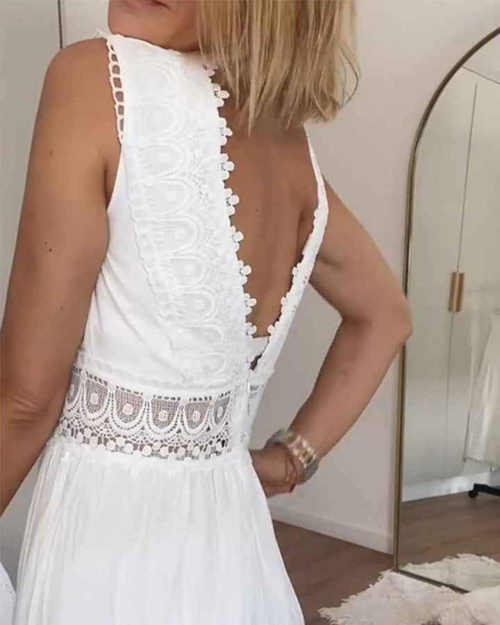 Lea | Spitzenkleid mit V-Ausschnitt (Fast ausverkauft)