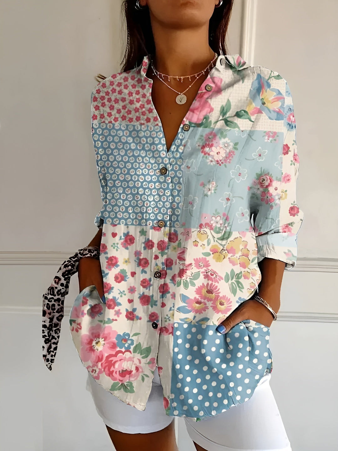 Livia®️™ | Leichte Bluse mit Blumenmuster aus Baumwolle