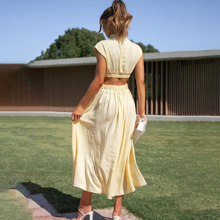 AURELIA® | PLISSIERTES KLEID MIT HOHEM KRAGEN